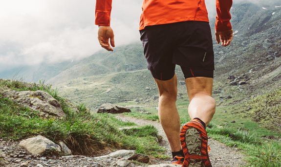 Trápí vás křeče v lýtku? Na pomoc si vezměte hořčík